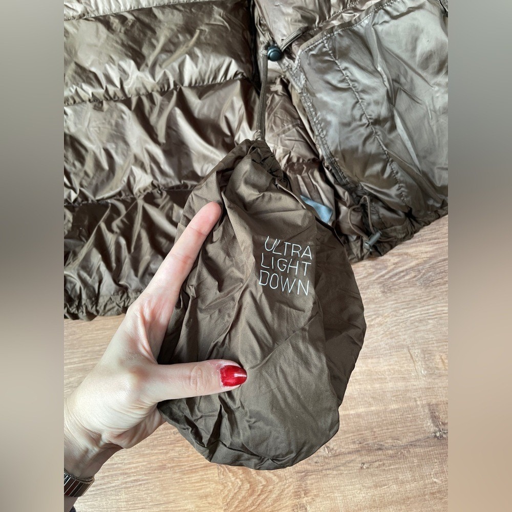Uniqlo Lightweight Packable Puffer Jacket Down Womens XS Hooded Brown Short - Picture 6 of 12